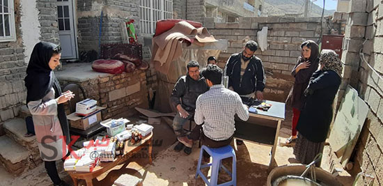 توزیع بسته های حمایتی به سیل زدگان توسط شرکت سیمان فارس نو