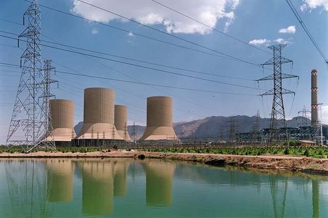ترانزیت برق برای نیروگاه‌های خودتامین صنایع رایگان شد